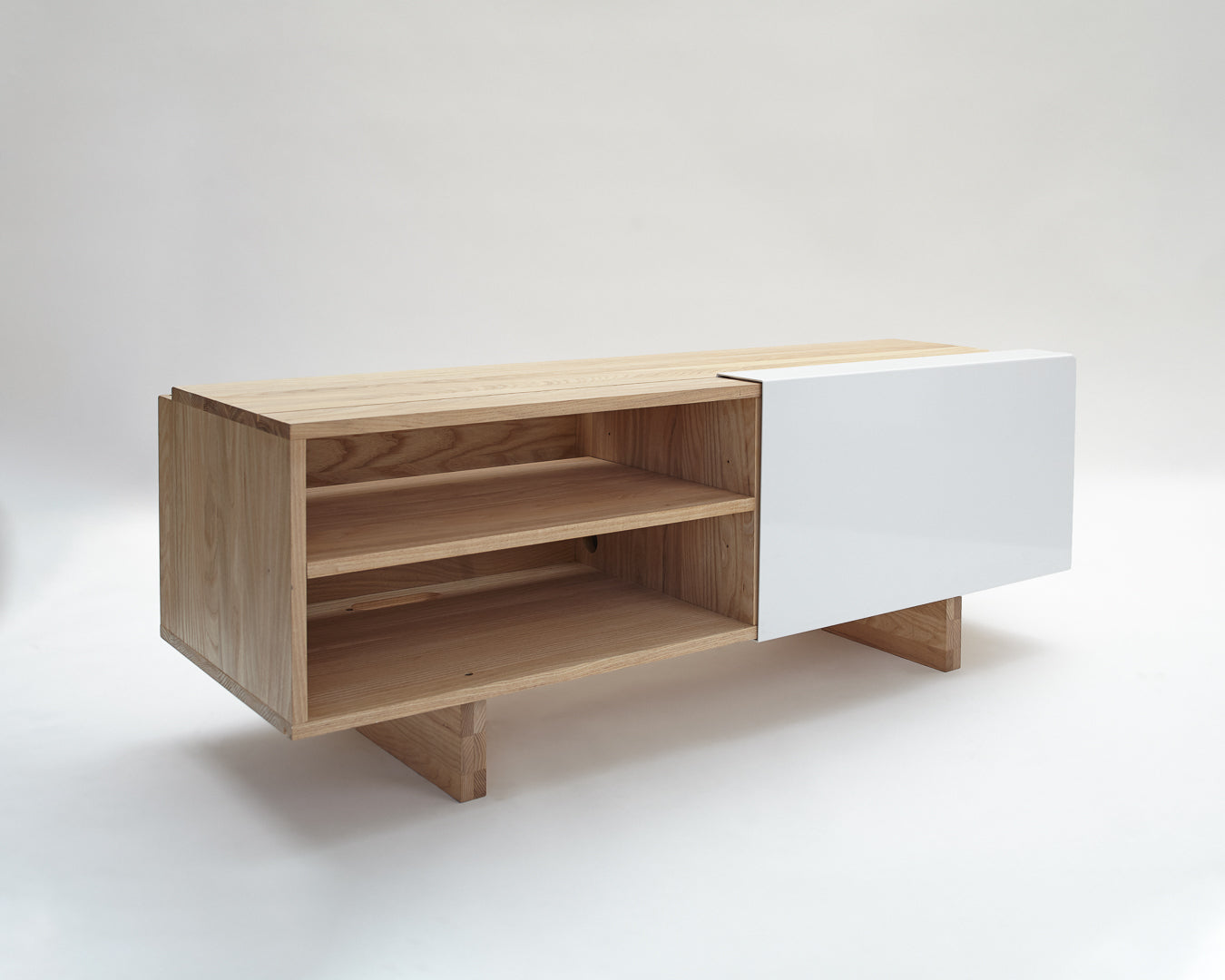 ENT Shelf- Ash, White Panel