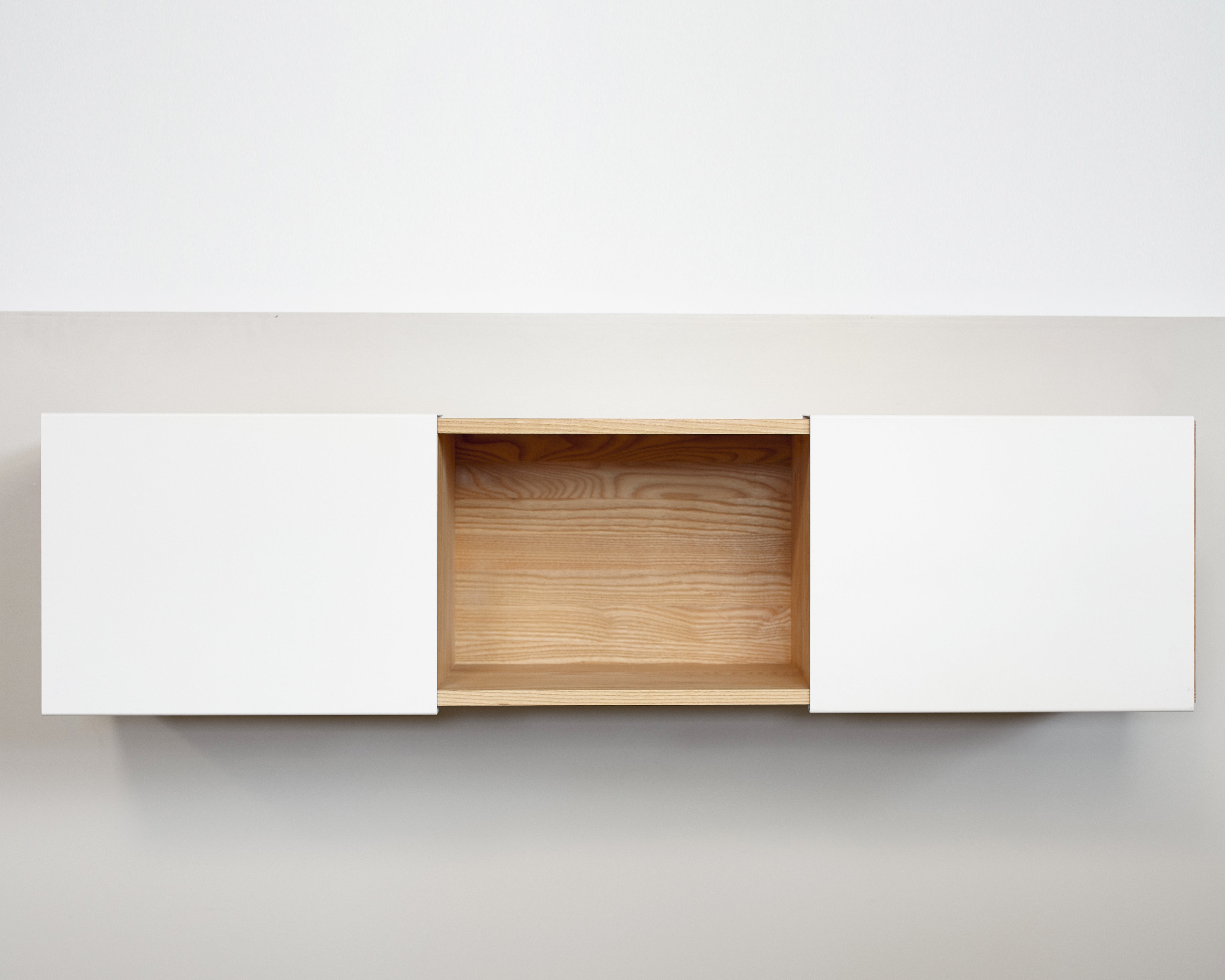 3X Universal Shelf- Ash, White Panels